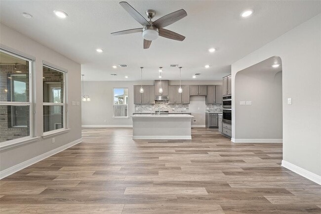 Building Photo - 1709 Stinnett Dr