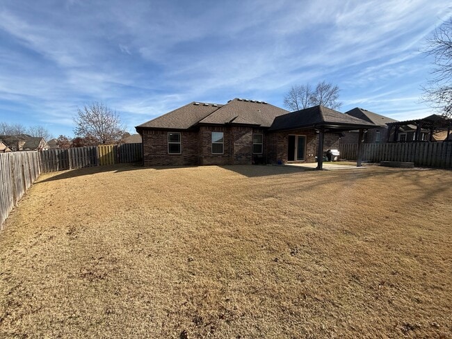 Building Photo - 2399 N Silk Rose Ave