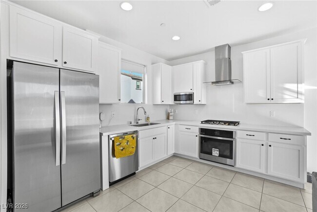 Building Photo - 11568 Kindle Corner Ave