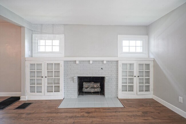 Building Photo - 3512 N Illinois St