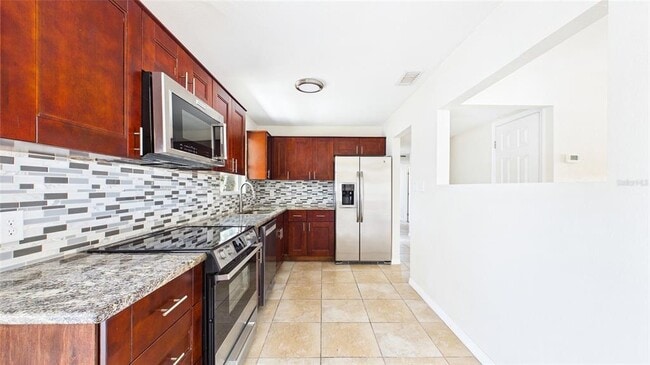 Building Photo - 4418 W Fairview Heights