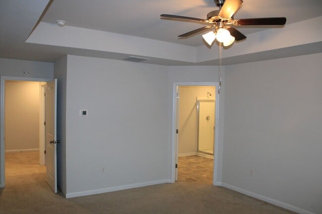 Building Photo - 3 Bedroom 2 .5 Bath Townhome Hephzibah!