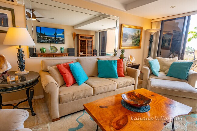 Living room - 4242 Lower Honoapiilani Rd