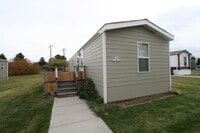 Building Photo - 232 White Oak Dr