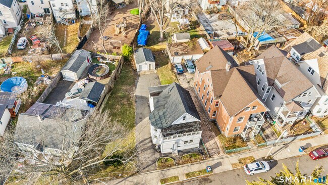 Building Photo - 426 Poplar St