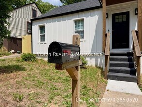 Building Photo - 1255 Campbellton Rd SW