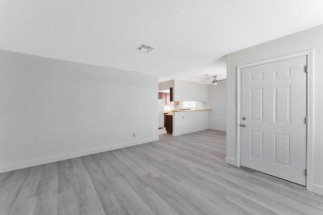 Building Photo - 2257 Exeter Dr