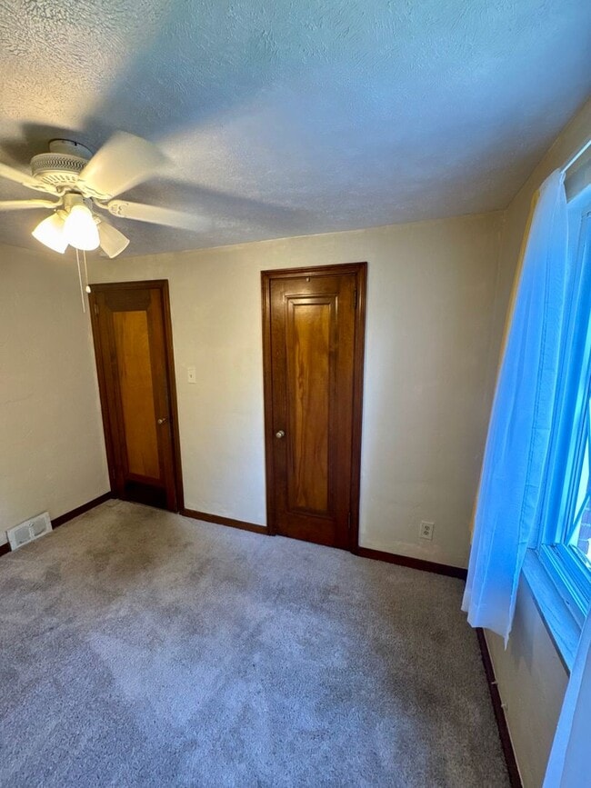 Building Photo - 1076 Thornwood Dr