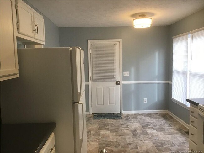 Building Photo - 6793 Candlewood Dr