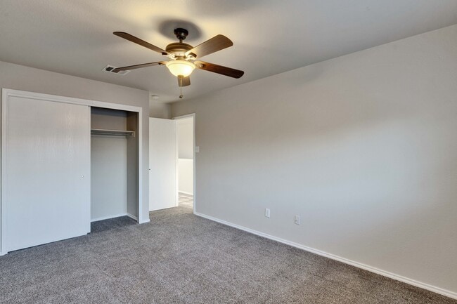 Building Photo - 6305 Roseborough Dr