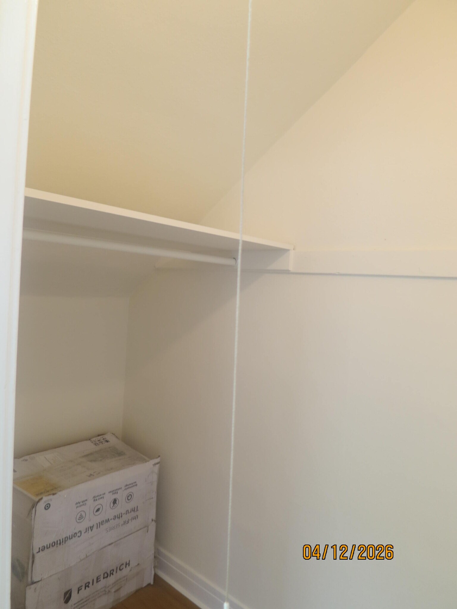 Building Photo - 2045 S Harcourt Ave