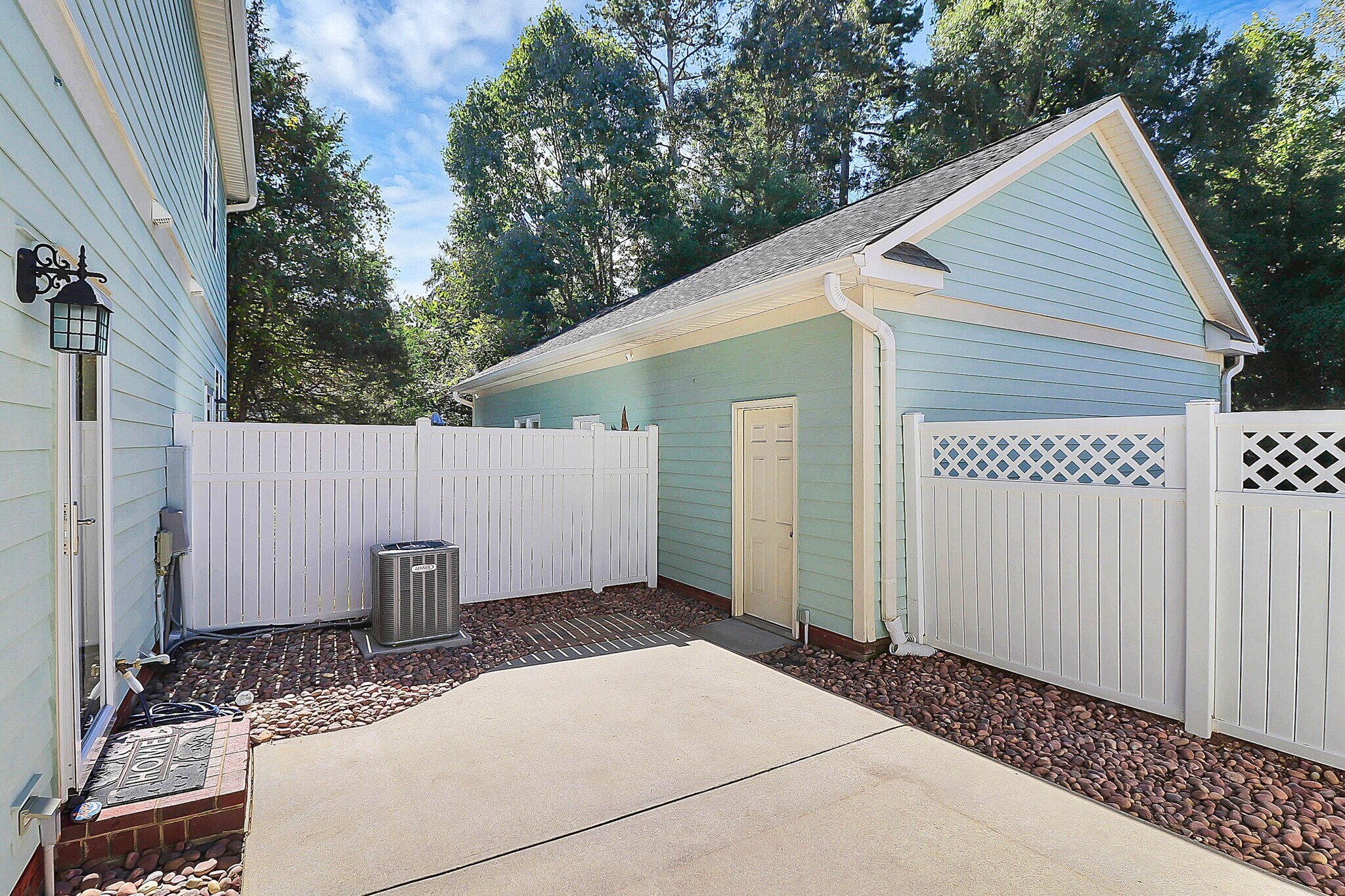 Yard & Garage entrance - 35 McCurdy St NW