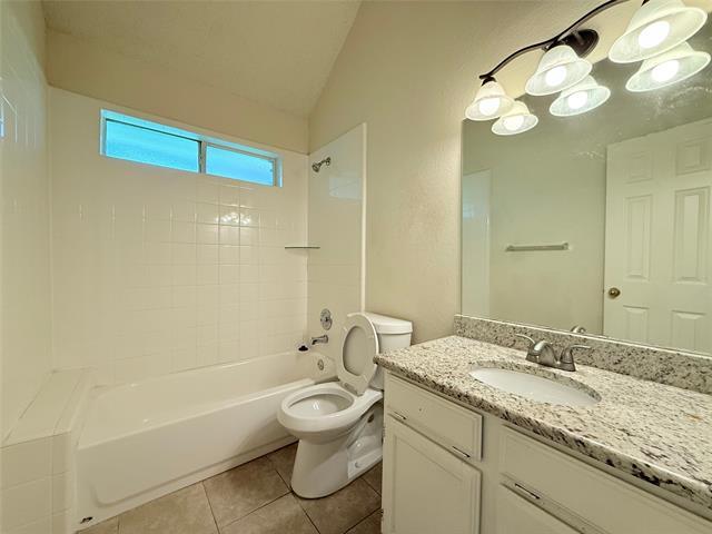 Building Photo - 1328 Maywood Ct