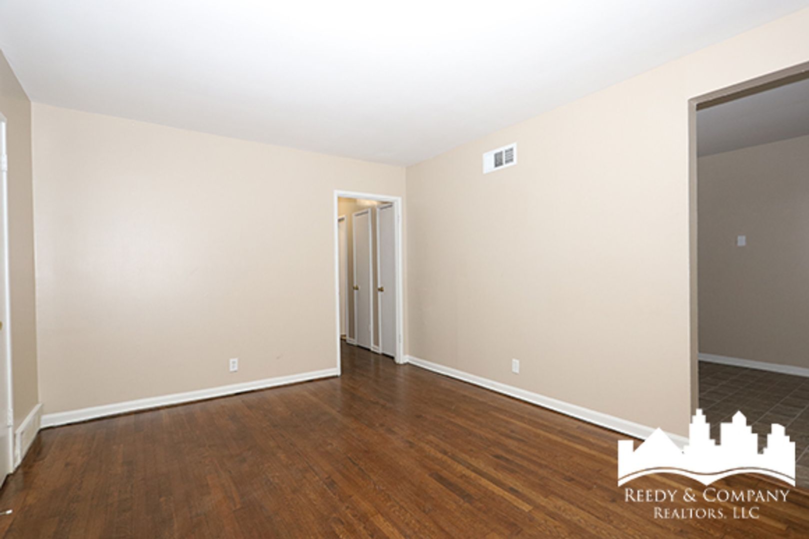 Building Photo - 1380 Rolling Hills Dr
