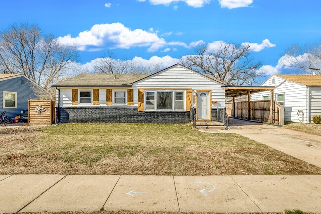 Building Photo - Charming 3 Bedroom Rental in Wichita with ...