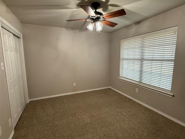 Building Photo - 318 Shade tree St