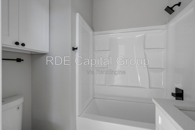 Building Photo - 948 S Corinth St Rd