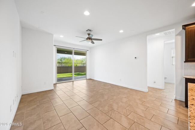 Building Photo - 8911 W Solano Dr