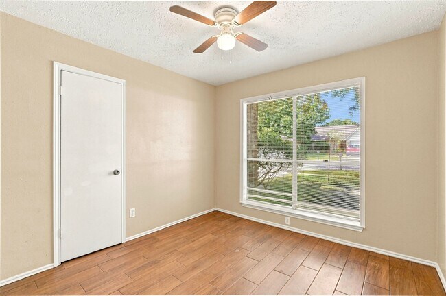 Building Photo - 19315 Spanish Needle Dr