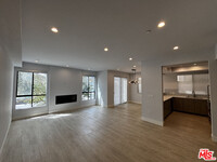 Building Photo - 5955 Saturn St