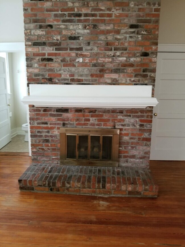 Building Photo - 406 S Park Ave