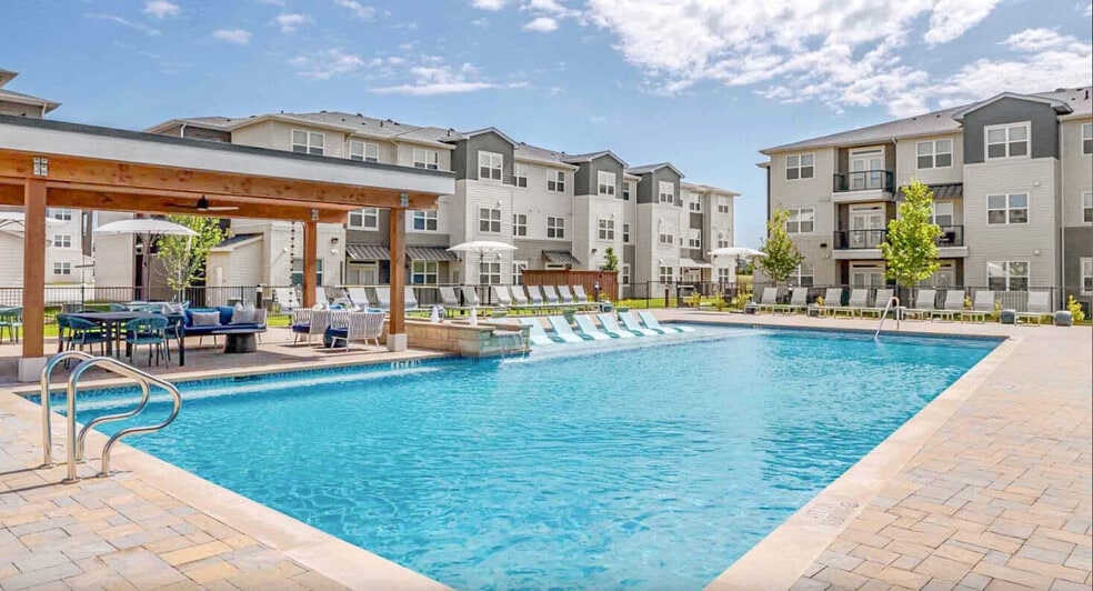 Primary Photo - The Westlyn