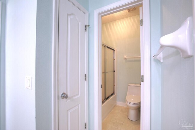 Building Photo - 4025 Teal Way