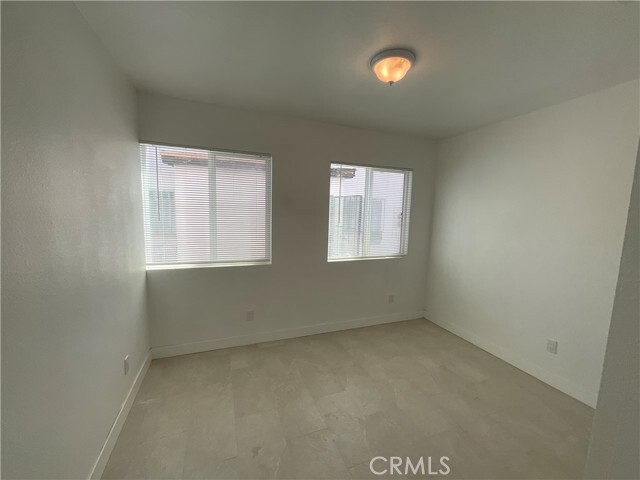 Primary Photo - 17371 Queens Ln