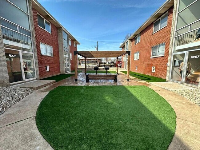 Building Photo - 6265 Gravois Ave