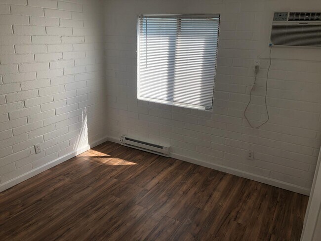 Building Photo - 3665 N 1st Ave