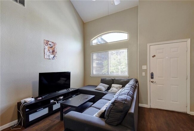 Building Photo - West Campus Complex For Lease Aug 2026!