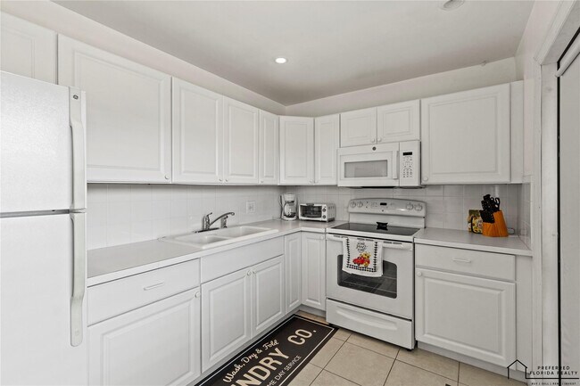 Building Photo - 4191 NW 41st St