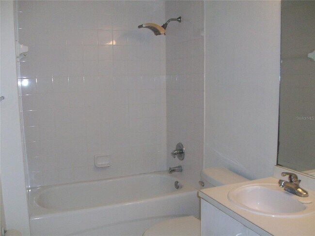 Building Photo - 495 Las Cortes Ln