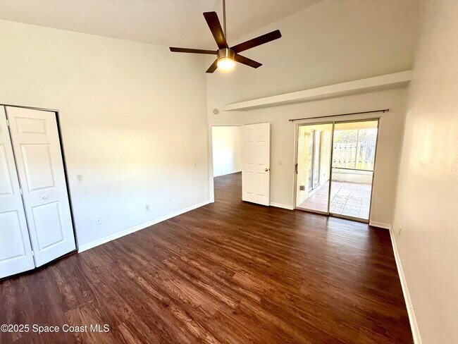 Building Photo - 4756 Silver Heron Dr