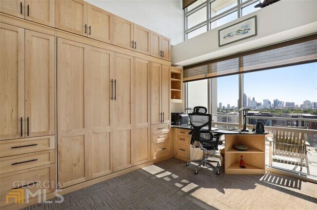 Building Photo - 1100 Howell Mill Rd NW