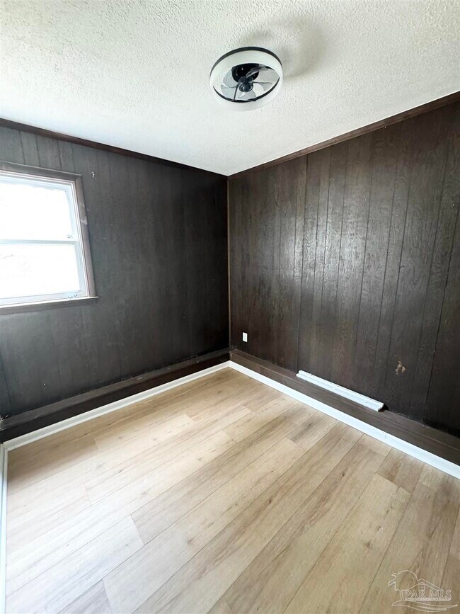 Building Photo - 9037 El Matador Dr