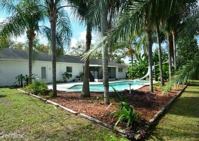 Building Photo - 4 br, 2 bath House - 114 Jeffrey Drive