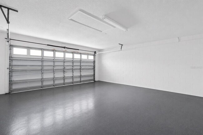 Building Photo - 204 Gleneagles Dr