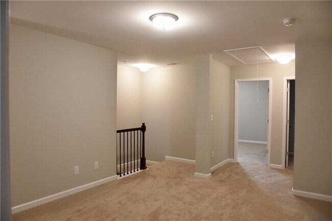 Building Photo - 1223 Foxcroft Ln