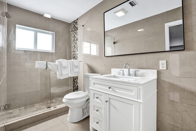 Building Photo - 905 N Federal Hwy