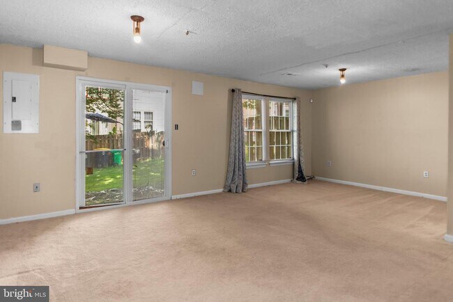 Building Photo - 8514 Rheims Ct