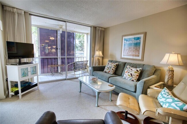 Building Photo - 519 Albee Farm Rd