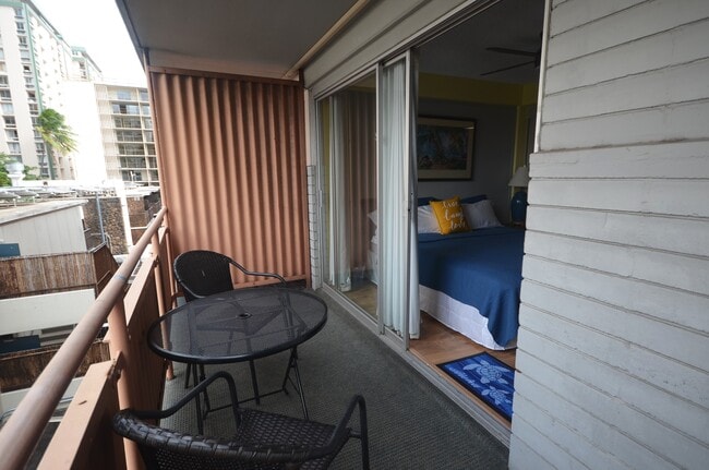 Building Photo - 417 Nohonani St