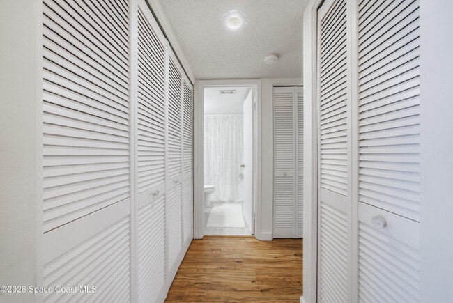 Building Photo - 6850 US-1