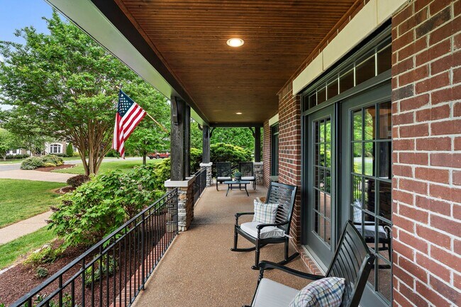 Building Photo - 298 Gillette Dr