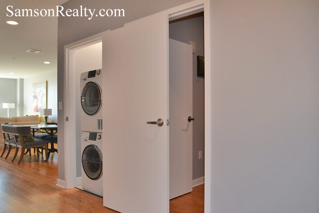 Building Photo - 44 Hospital St