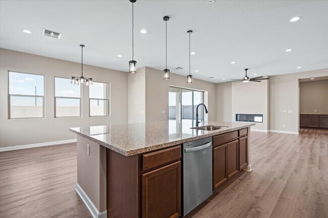 Building Photo - 35763 Geode Wy