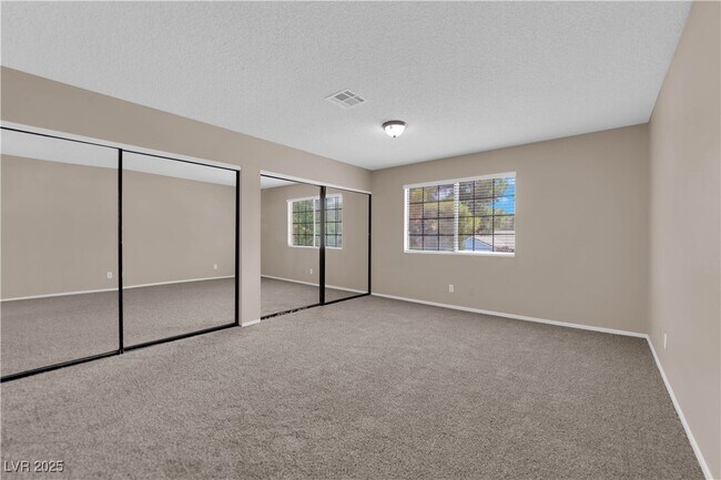 Building Photo - 2830 Belleza Ln