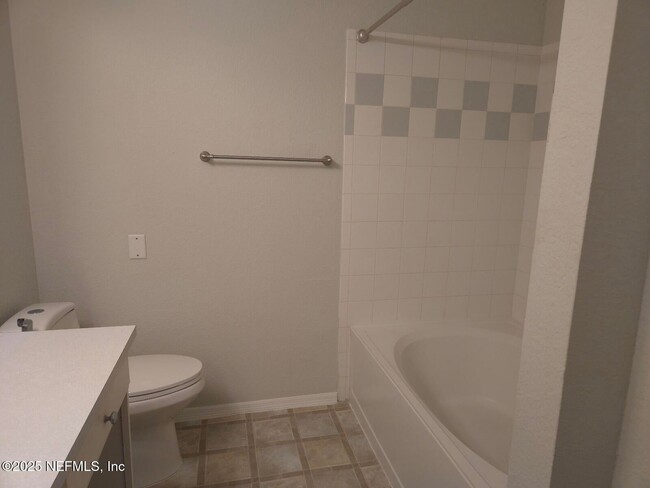 Building Photo - 13810 Sutton Park Dr N