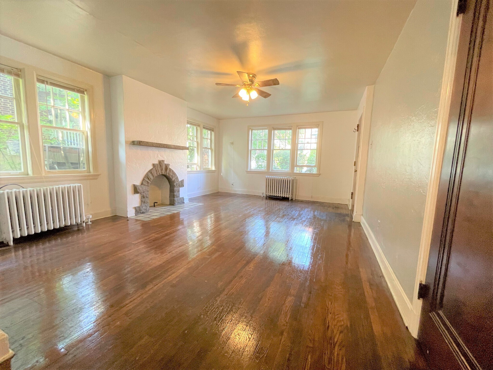 Building Photo - 1405 Severn St